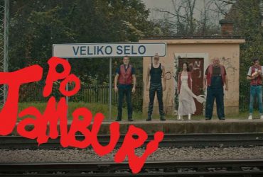 After being accused of stealing the main prize from the tambura band competition, the members of Aveti Ravnice must flee for their lives, as an angry mob of other bands, gypsies, policewomen, butchers and helicopters are pursuing them. More on IMDB Opširnije o filmu OVDJE Watch Po tamburi (2021) Croatian Film